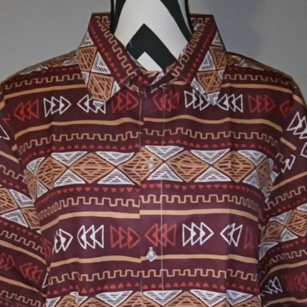 Men's XL Hawaiian Shirt - Picture 3 of 3